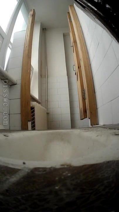 美女国度俄罗斯 大学厕所背杀，没有最美，只有更美